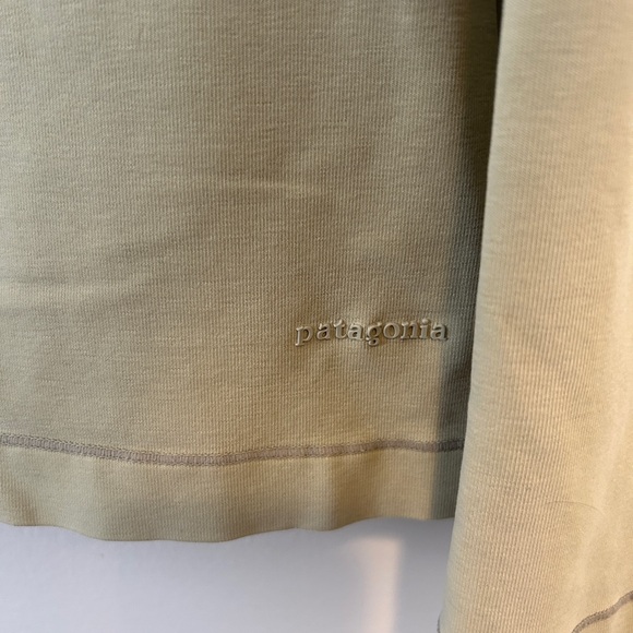 Patagonia Green Long Sleeve - Picture 5 of 5